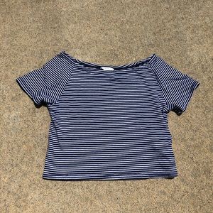 Cute Forever 21 blue/white striped crop top💙🤍